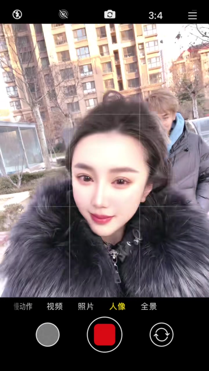 吳興涵妻子社媒發(fā)布：什么都是假的，握我手里的才是真的