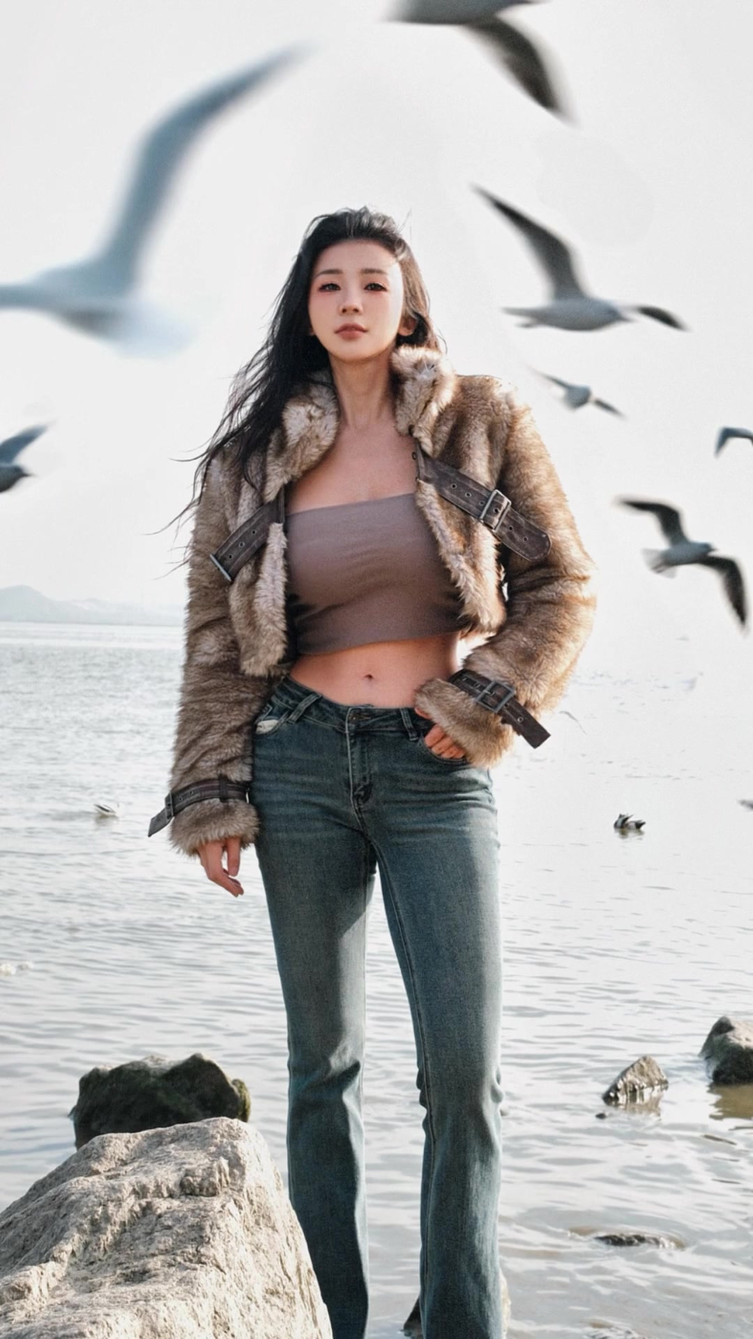 最后咋開始捉魚了哈！張曼源來深圳海邊拍海鷗大片~