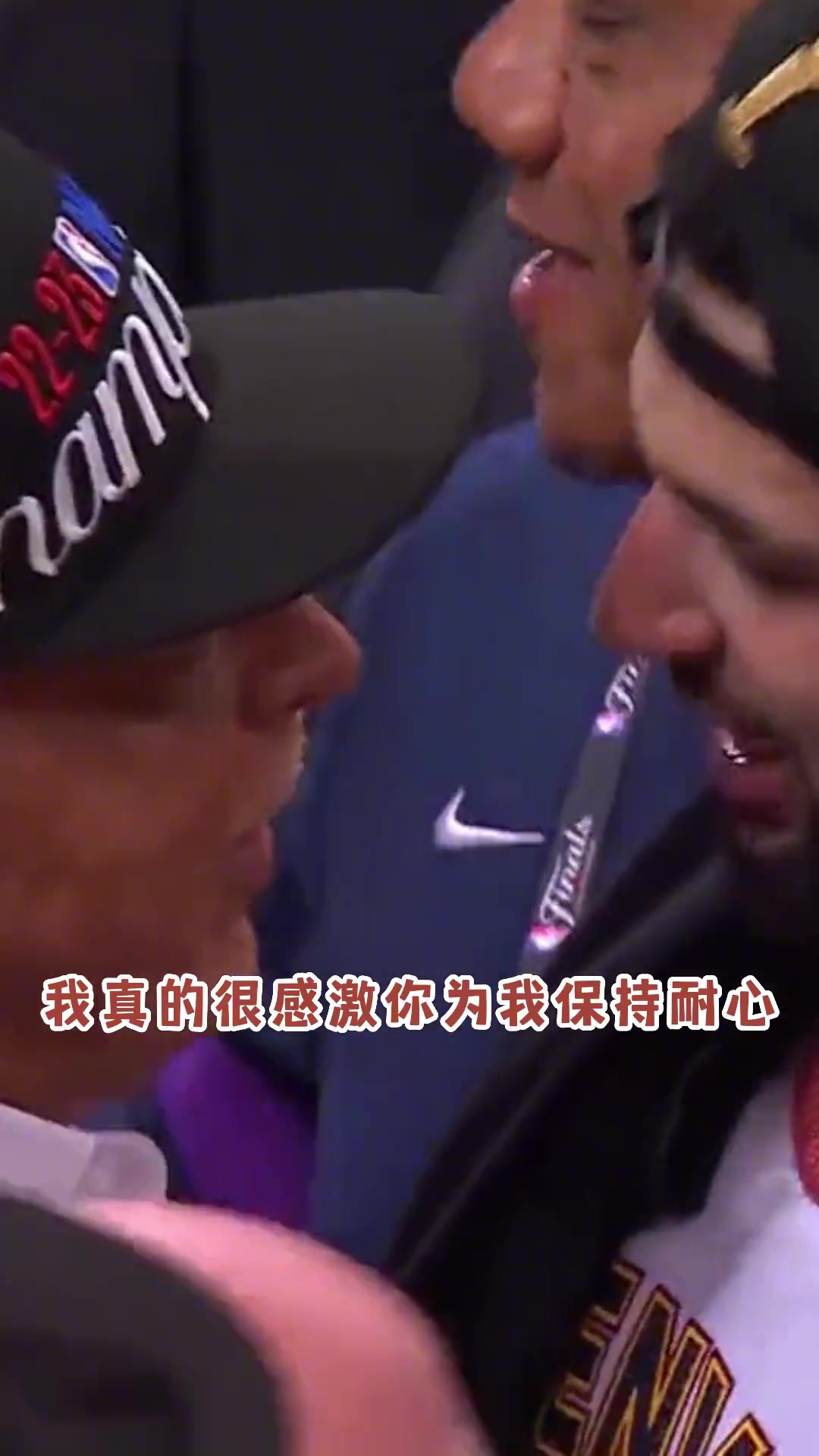 令人淚目?。∧吕讓习逭f：謝謝你對我的耐心，你們本可以交易我