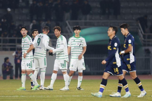 K聯(lián)賽升降級賽前瞻：全北現(xiàn)代專注，首爾全力求勝。