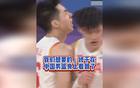 中國男籃風(fēng)采：精神爆表，朱俊龍、曾凡博、趙繼偉燃情對(duì)決！半場(chǎng)領(lǐng)先！
