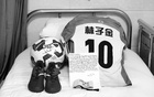 成都小球迷離世，蓉城球員悼念胡荷韜、甘超。