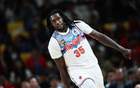 NBA巨星25分征服CBA，攜手趙睿助新疆奪冠。
