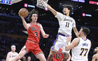 NBA四雙難達(dá)，僅四人成就，文班亞馬罕見(jiàn)。