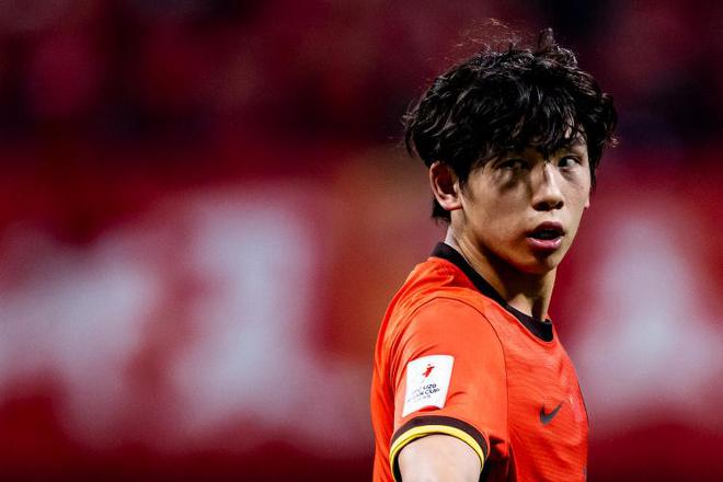 劉誠宇18歲，連續(xù)兩場失國足名單，仍需等機(jī)會(huì)。