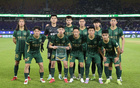 浙江隊留位待布彭扎，賽前合影見李提香旁空位