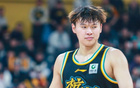 廣廈勝青島，各界反應(yīng)如何？蘇群評戰(zhàn)況，廣廈傷病困擾，楊瀚森隱憂現(xiàn)。