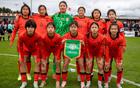 中國女足大勝，全場(chǎng)壓制對(duì)手，35分鐘進(jìn)6球，球迷狂歡。