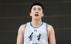 遼寧U22男籃大勝47分，中鋒制霸籃下26+15，趙維倫得分破百得22分。