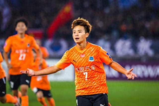 亞冠決戰(zhàn)末刻點球定勝！王霜果斷出擊！