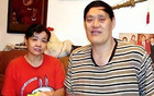 穆鐵柱追悼，軍旗覆蓋，妻兒悲痛，姚明鄭海霞哀悼出席。