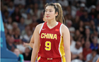 女籃三分失利，李夢缺席，名記支持宮魯鳴換帥。