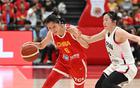 恭喜中國女籃29歲王牌張子宇重現(xiàn)輝煌，2米26高度絕配女王。